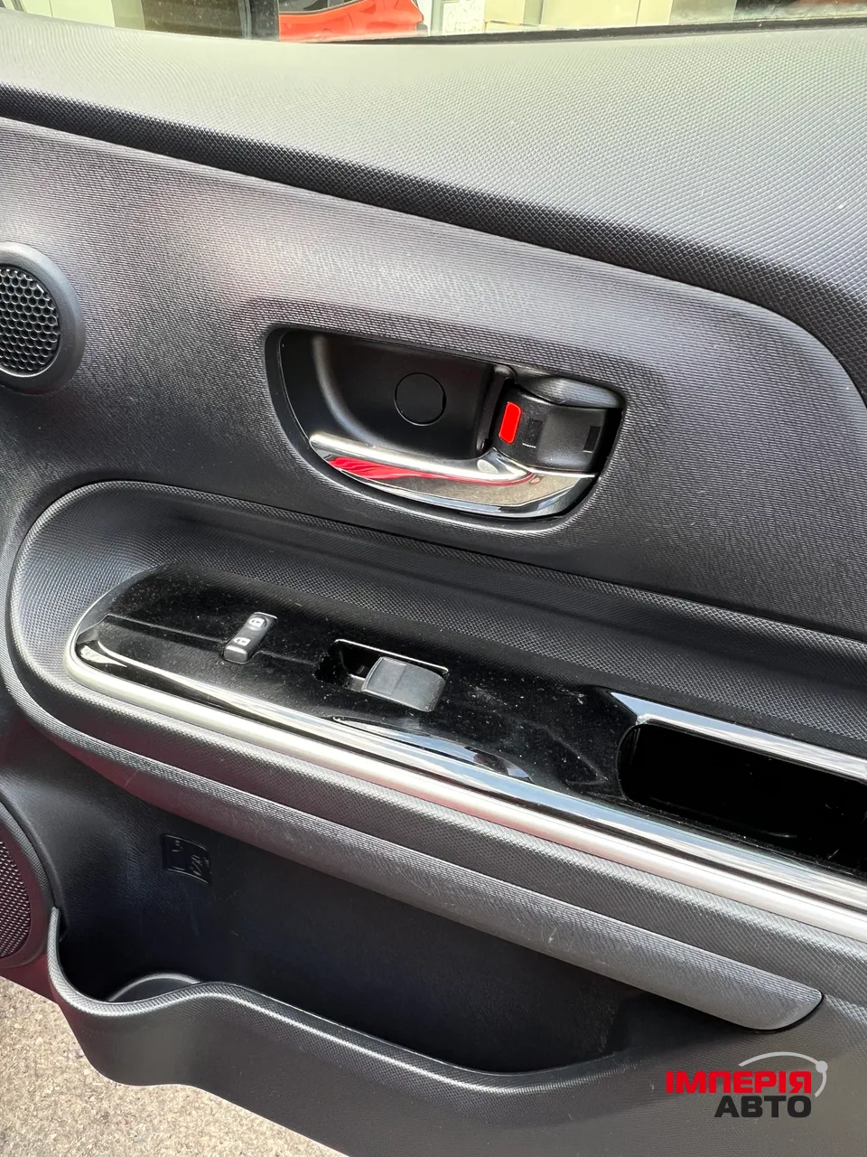 Toyota Prius c - фото 27