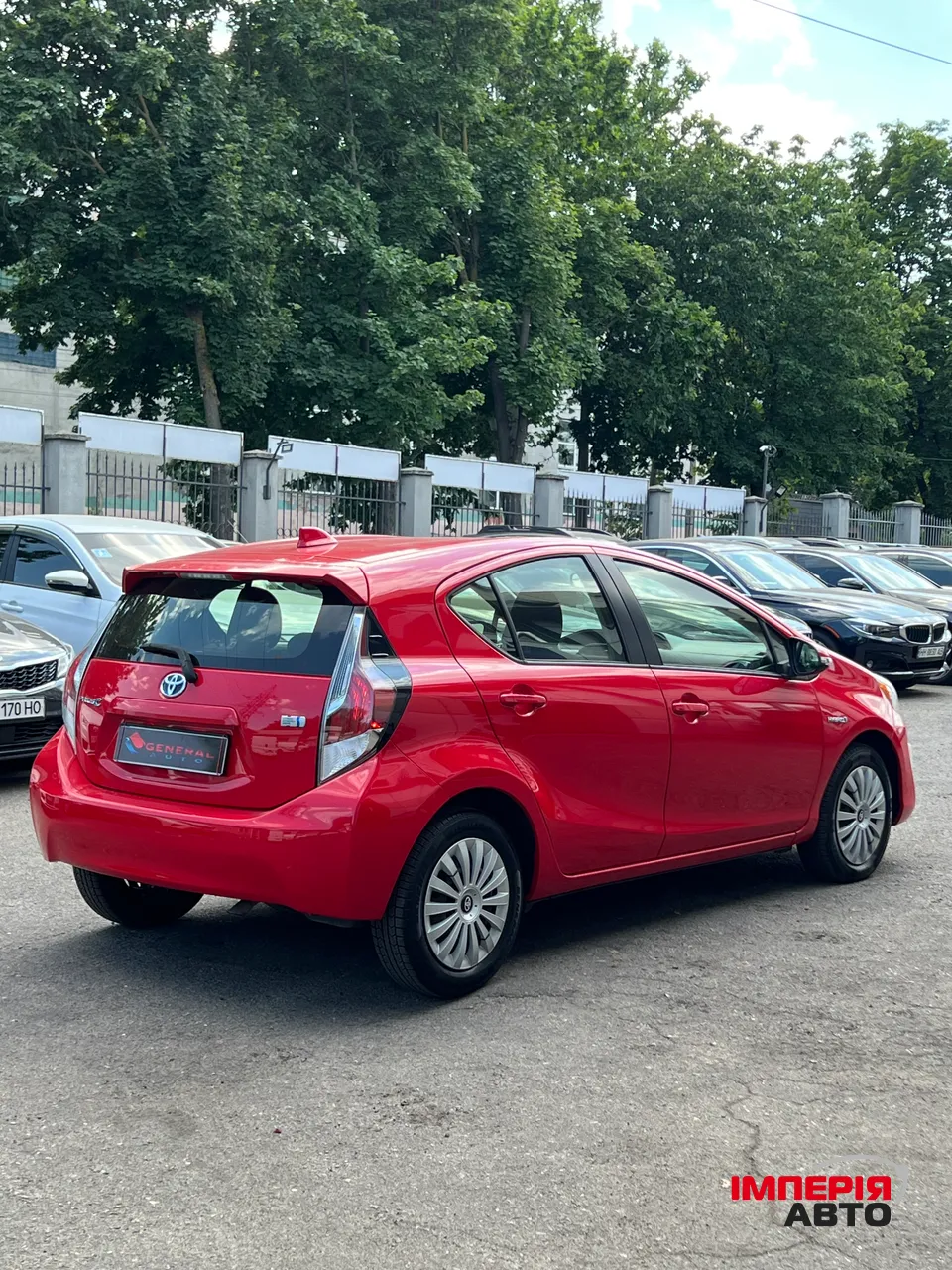 Toyota Prius c - фото 10
