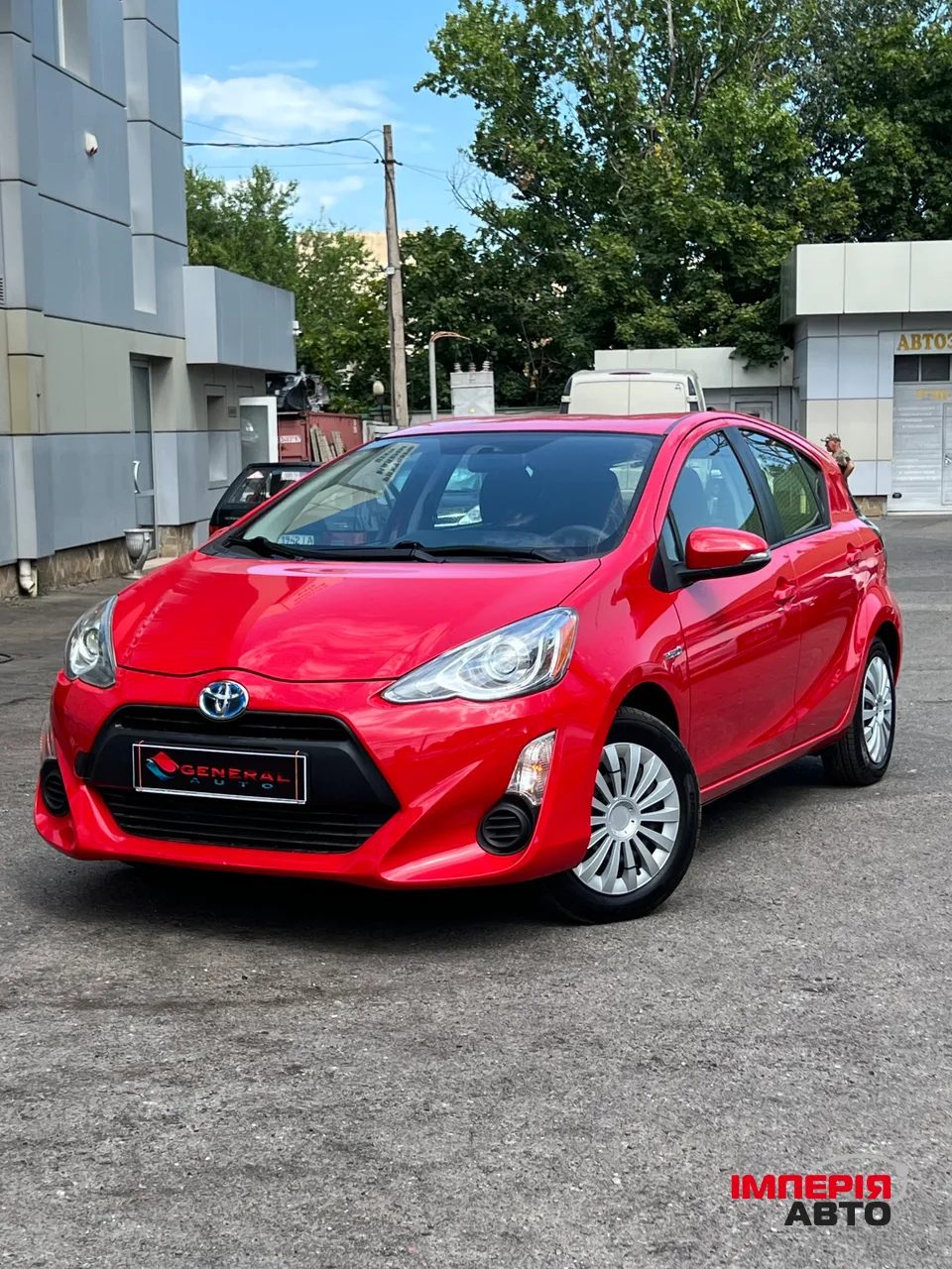 Toyota Prius c - фото 5