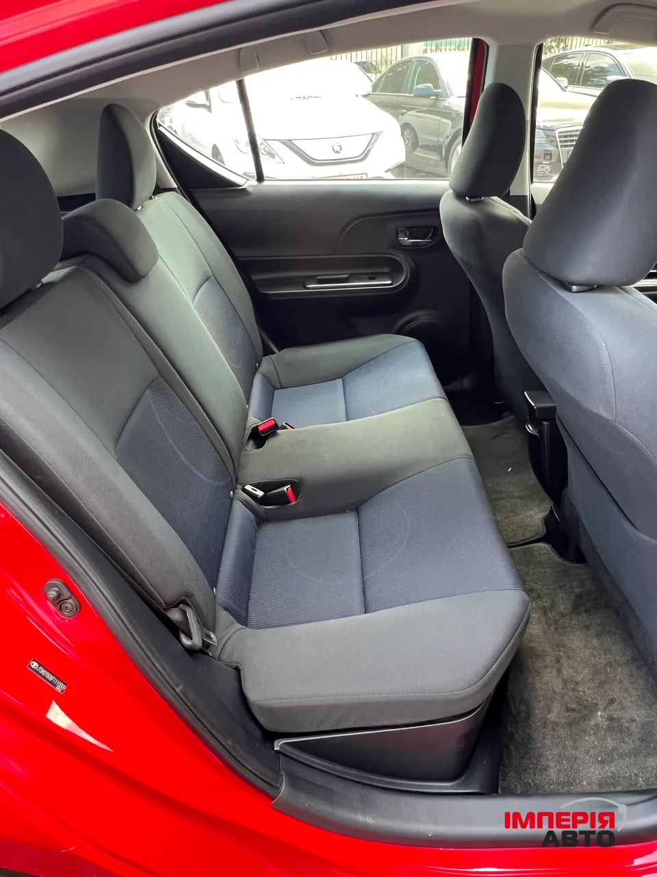 Toyota Prius c - фото 26