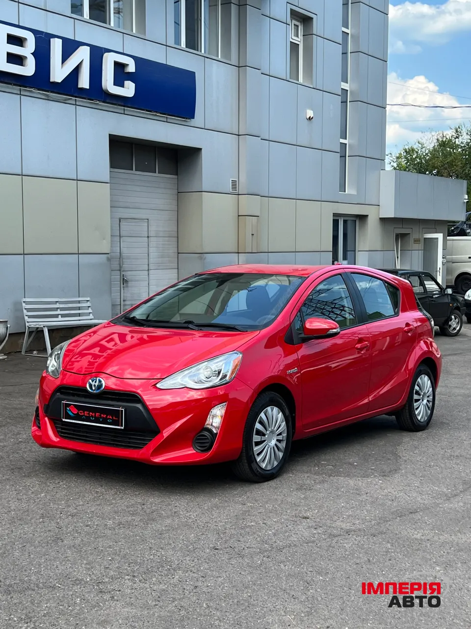 Toyota Prius c - фото 9
