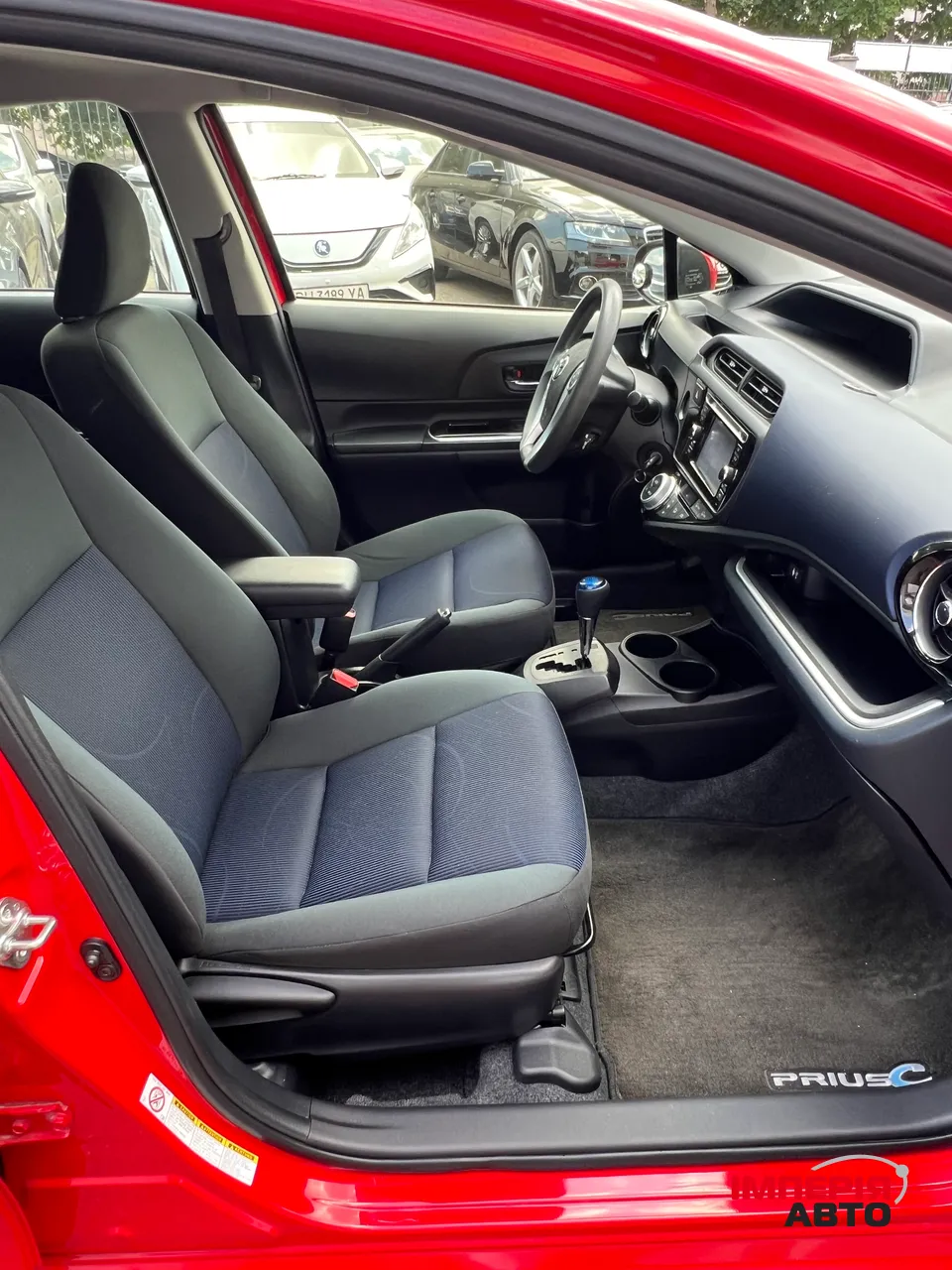 Toyota Prius c - фото 22