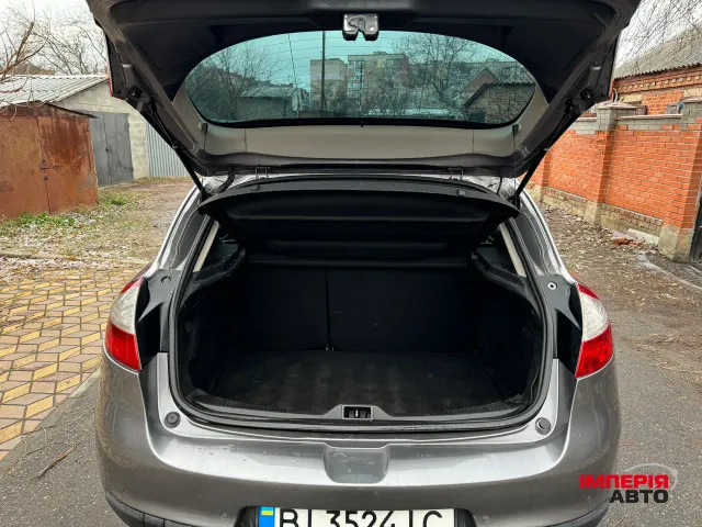 Renault Megane - фото 4
