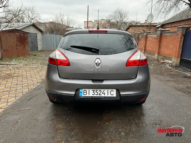 Renault Megane - фото 5
