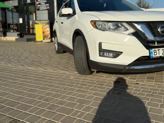 Nissan Rogue - фото 1