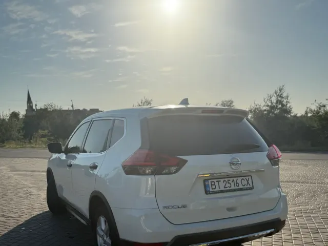 Nissan Rogue - фото 2