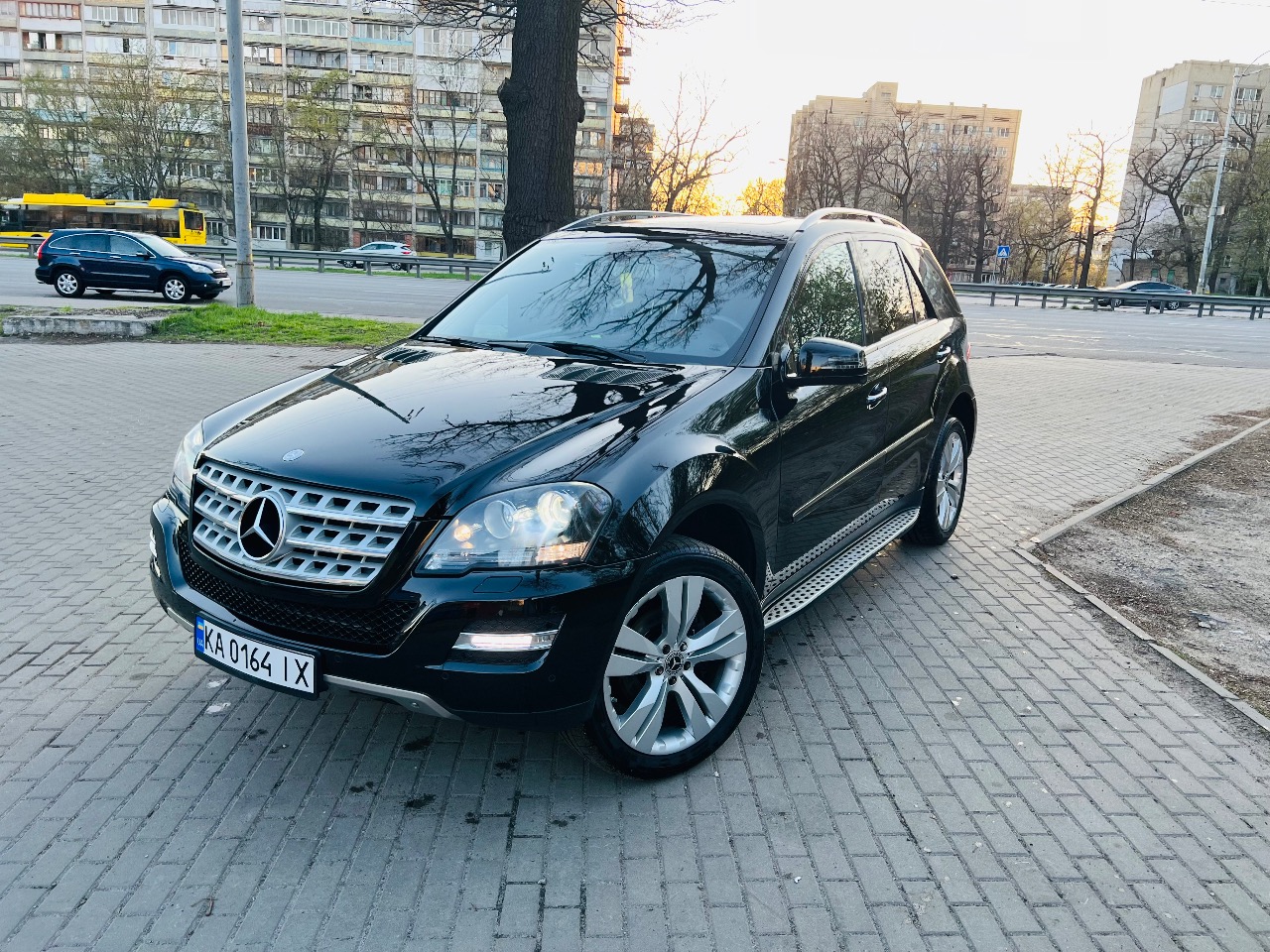 Mercedes-Benz M-Класс - фото 14