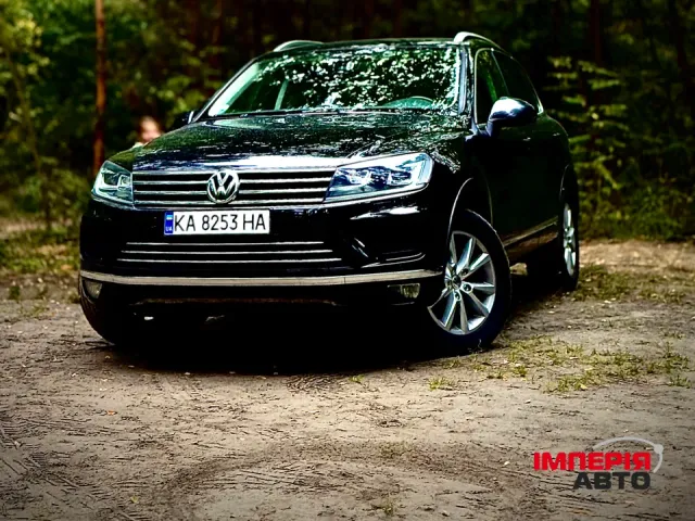 Volkswagen Touareg - фото 1