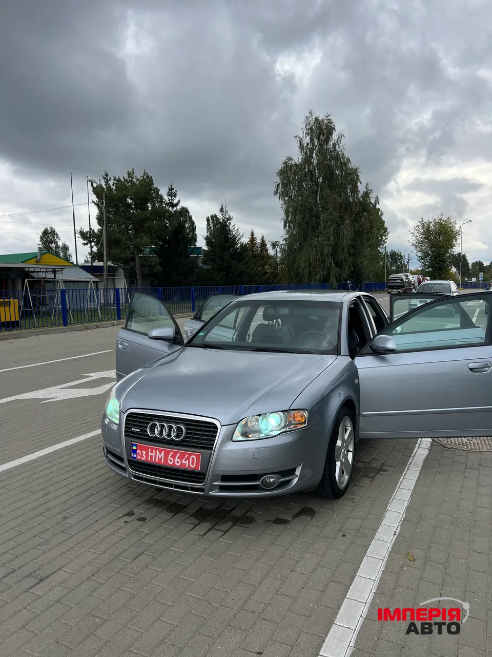 Audi A4 - фото 2