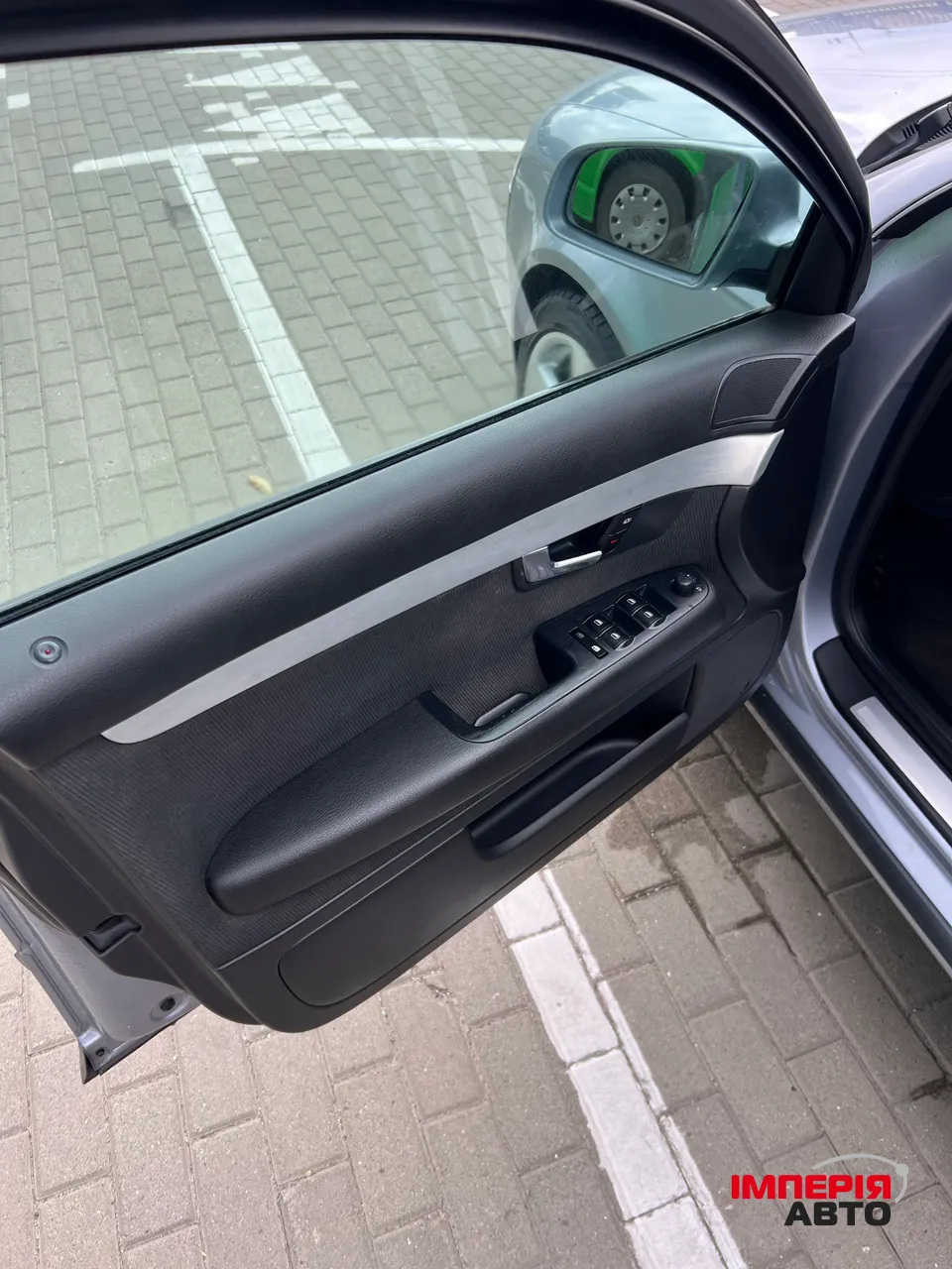 Audi A4 - фото 18