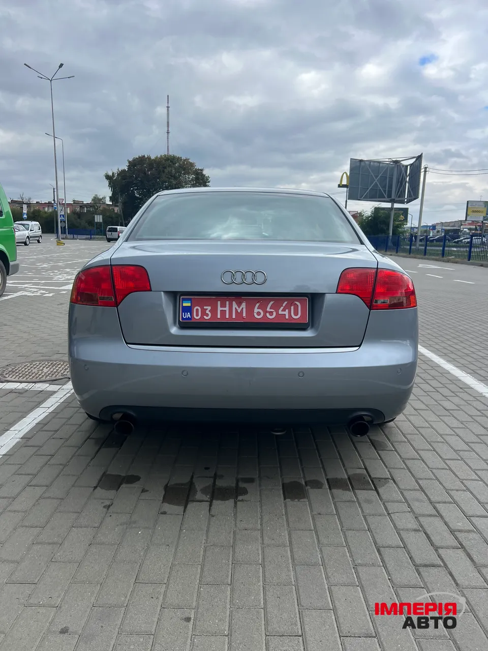 Audi A4 - фото 8