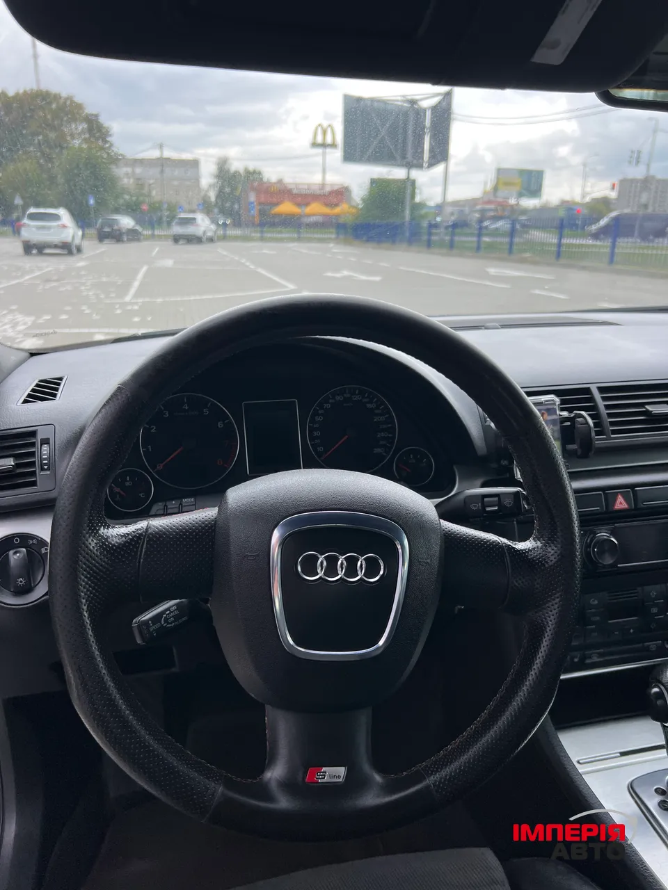 Audi A4 - фото 17