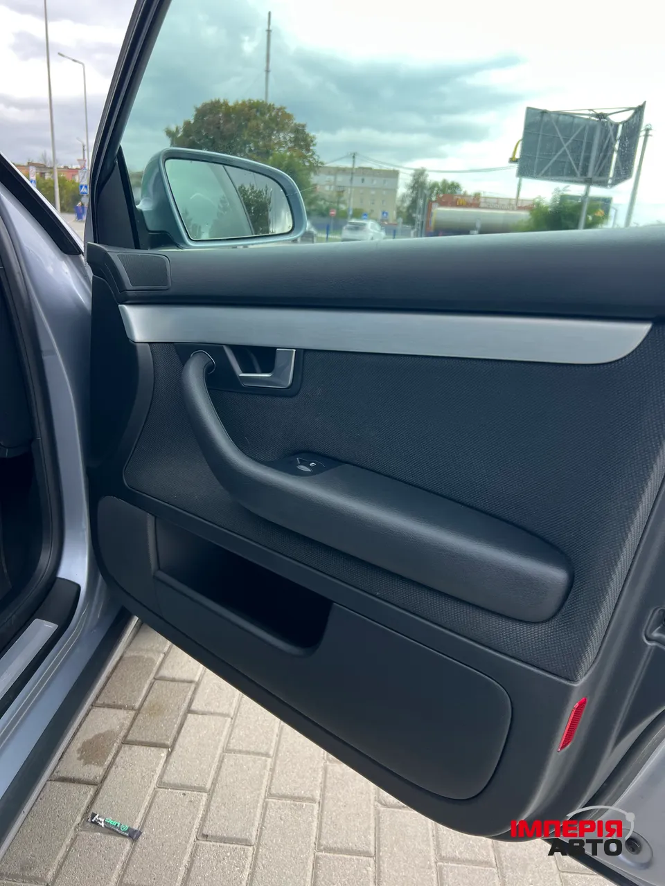 Audi A4 - фото 13