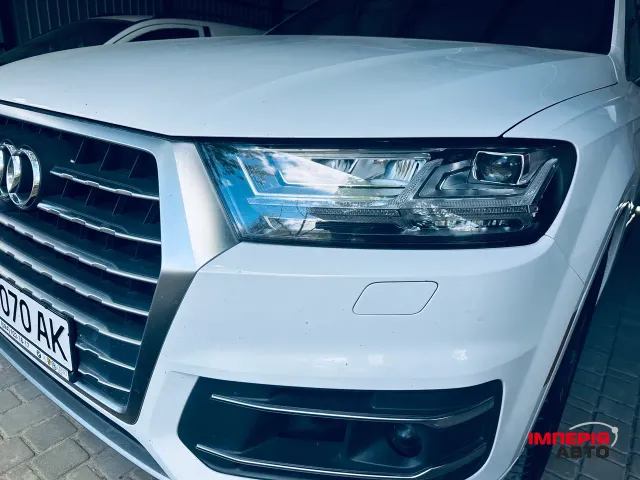 Audi Q7 - фото 2