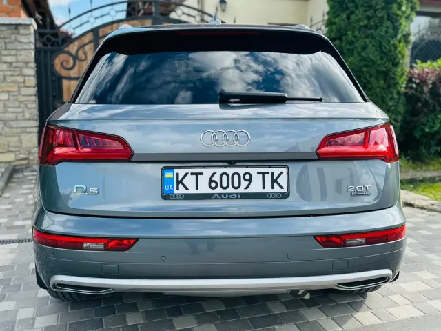 Audi Q5 - фото 4