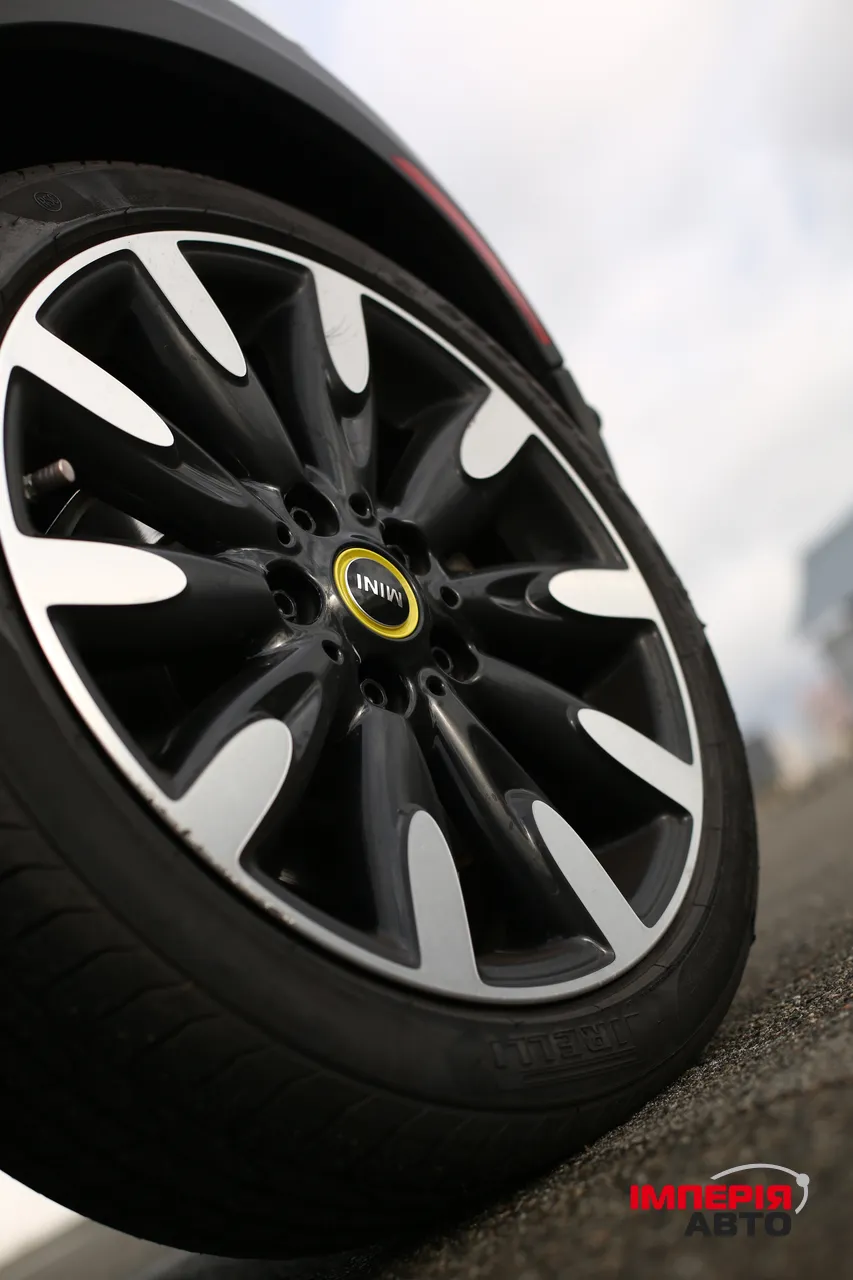 Mini Hatch - фото 3