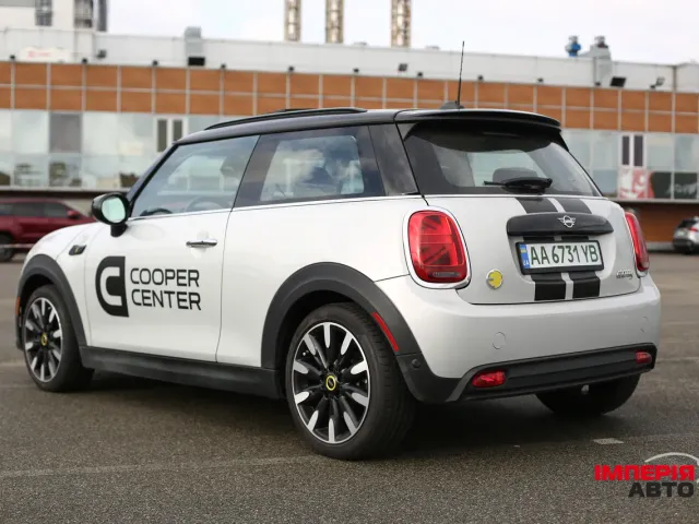 Mini Hatch - фото 5