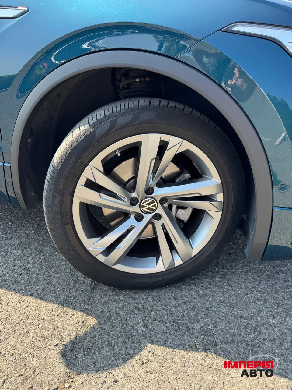 Volkswagen Tiguan - фото 7