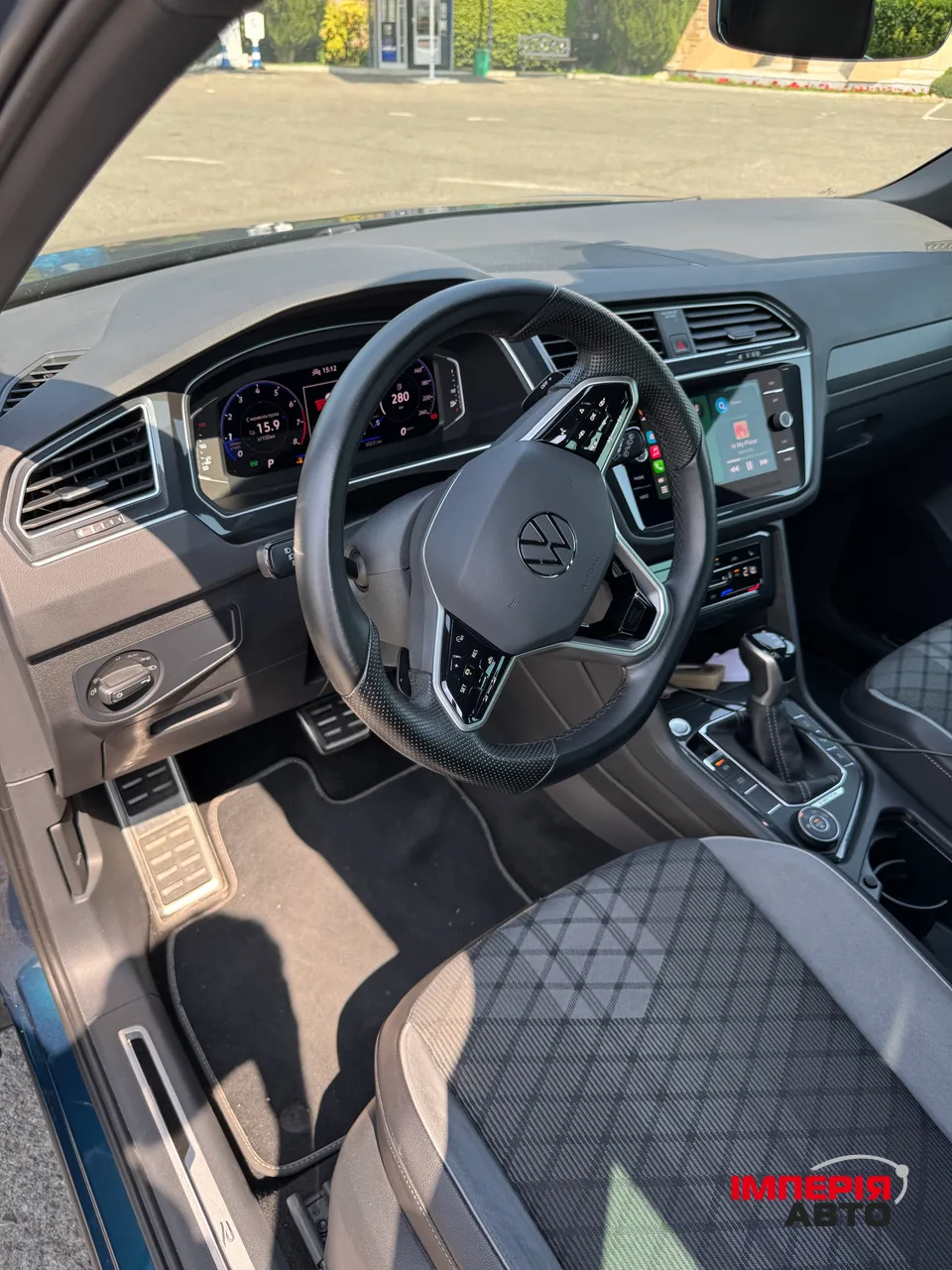 Volkswagen Tiguan - фото 5