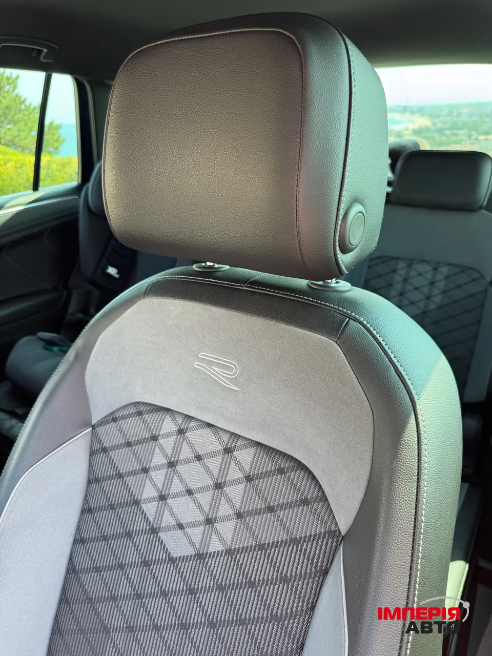 Volkswagen Tiguan - фото 35