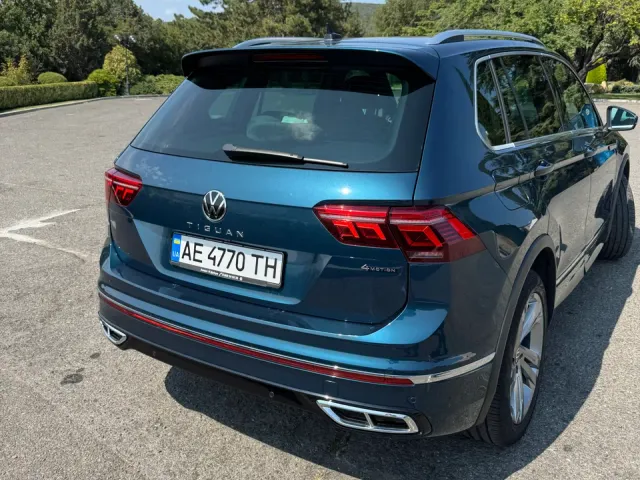 Volkswagen Tiguan - фото 4
