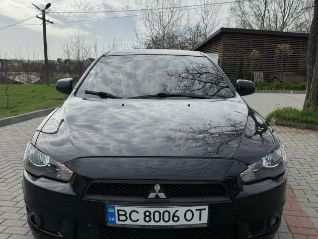 Mitsubishi Lancer - фото 2