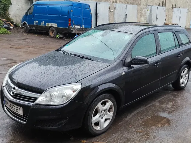 Opel Astra - фото 2