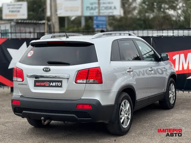 Kia Sorento - фото 3