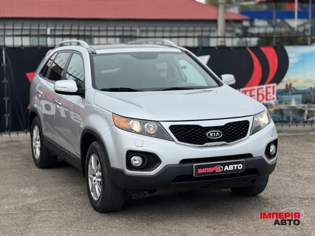 Kia Sorento - фото 5