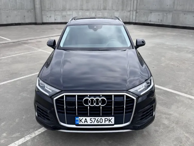 Audi Q7 - фото 2