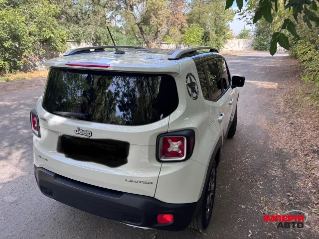Jeep Renegade - фото 5