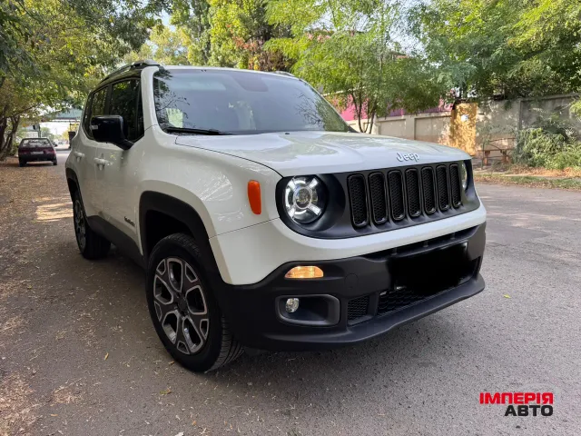 Jeep Renegade - фото 1