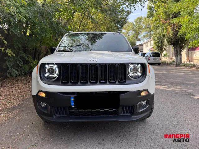 Jeep Renegade - фото 2