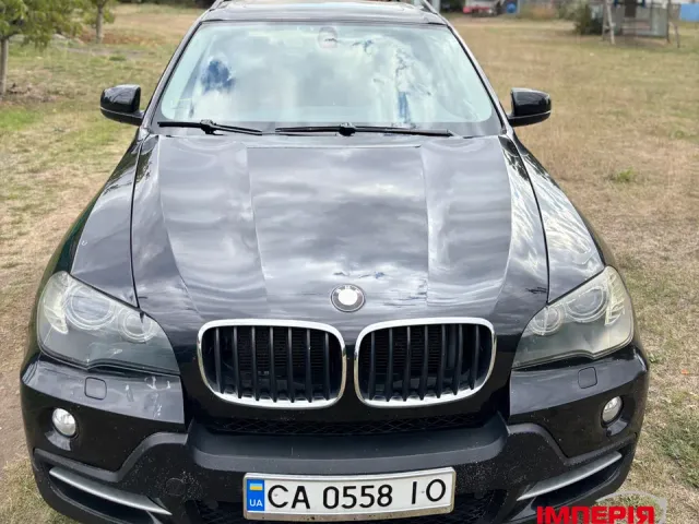 BMW X5 - фото 2