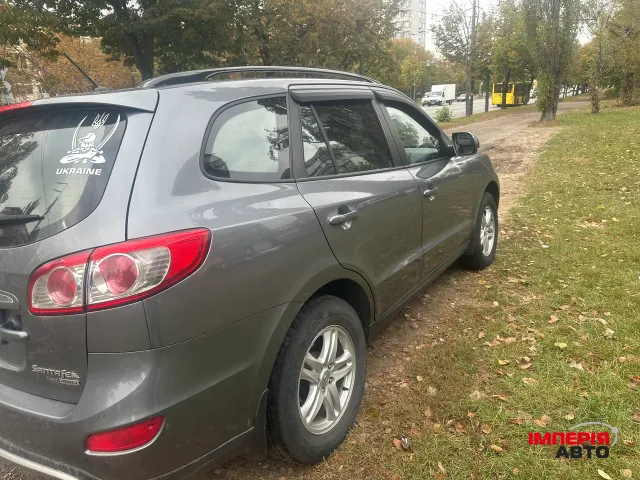 Hyundai Santa Fe - фото 4