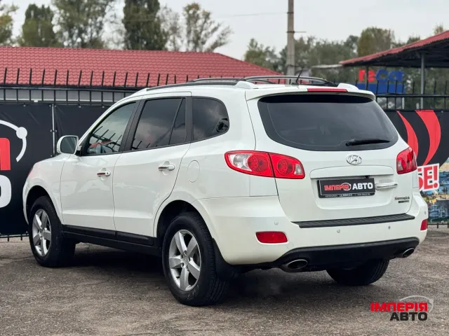 Hyundai Santa Fe - фото 3