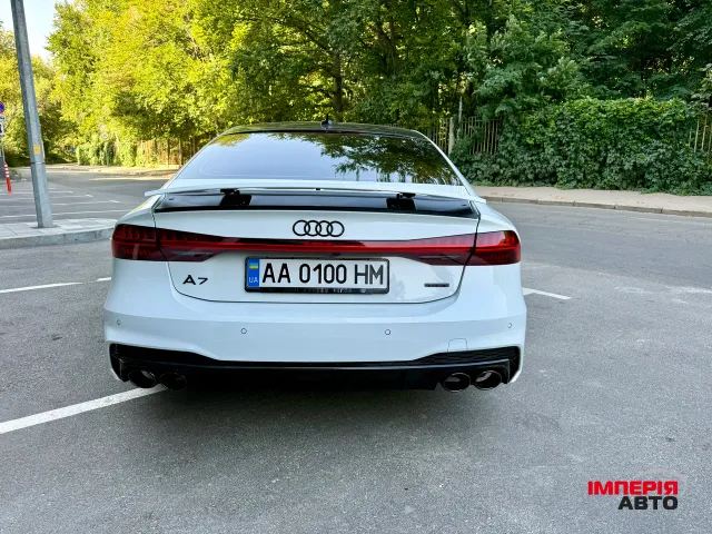 Audi A7 - фото 3
