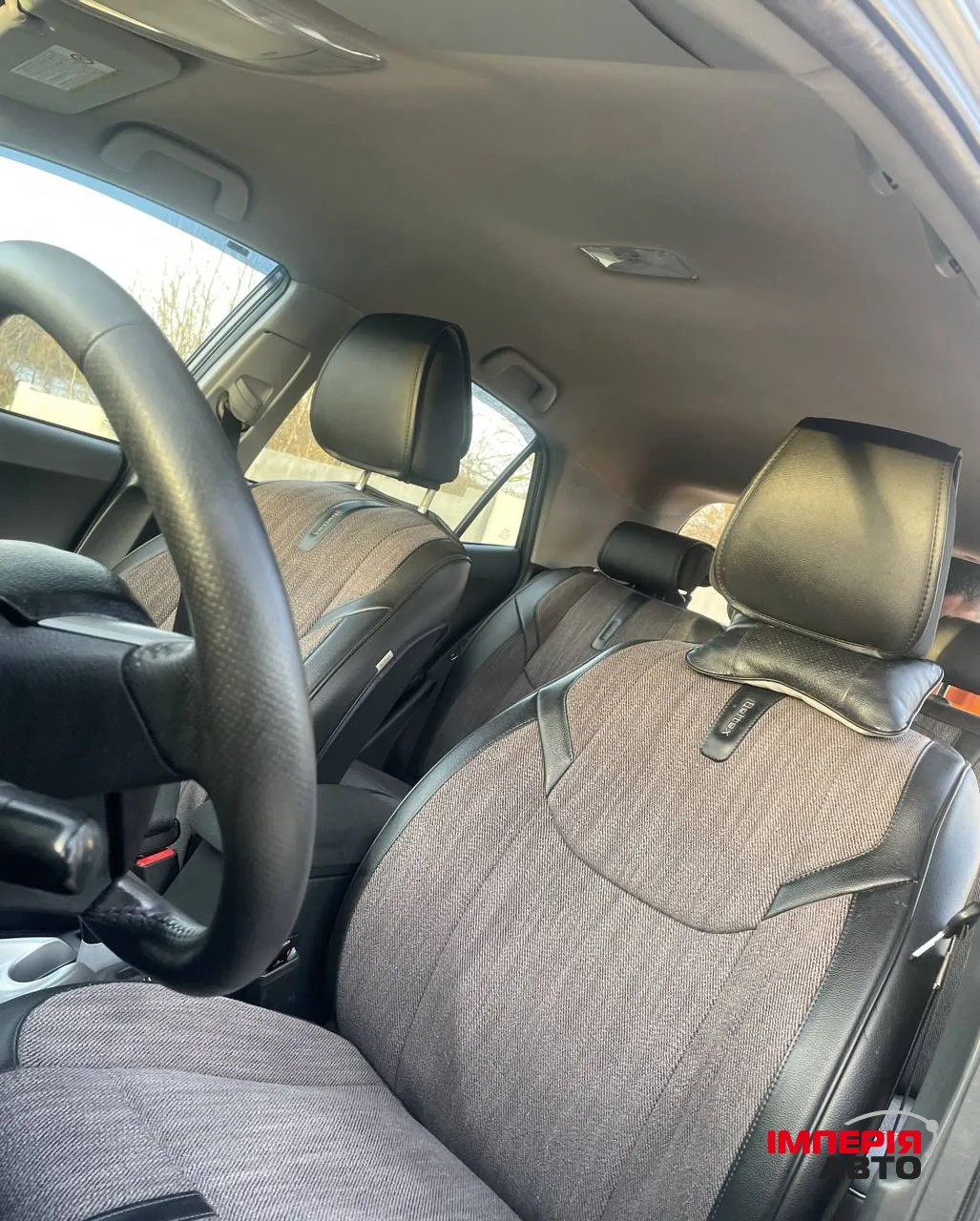 Toyota Auris - фото 3