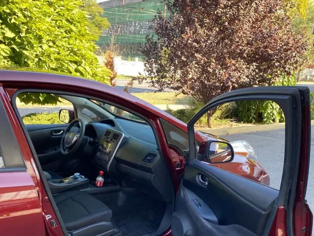Nissan Leaf - фото 3