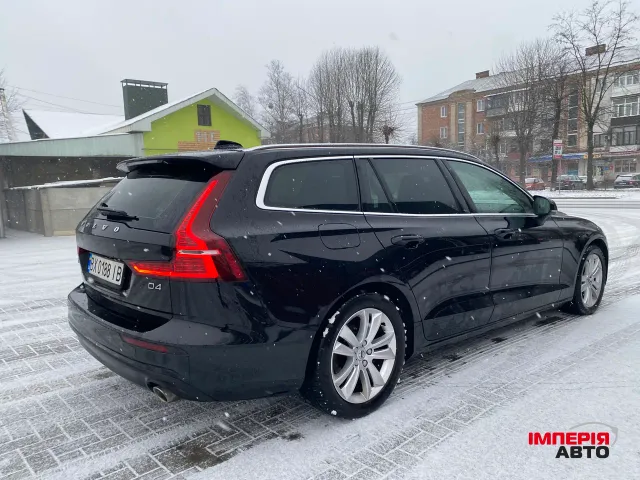 Volvo V60 - фото 2
