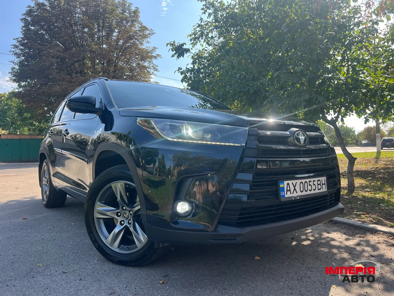 Toyota Highlander - фото 1