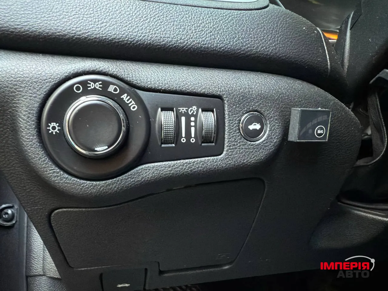 Chrysler 200 - фото 19