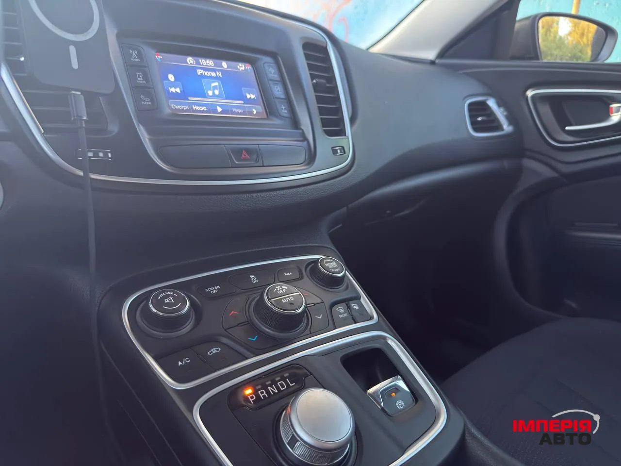 Chrysler 200 - фото 12