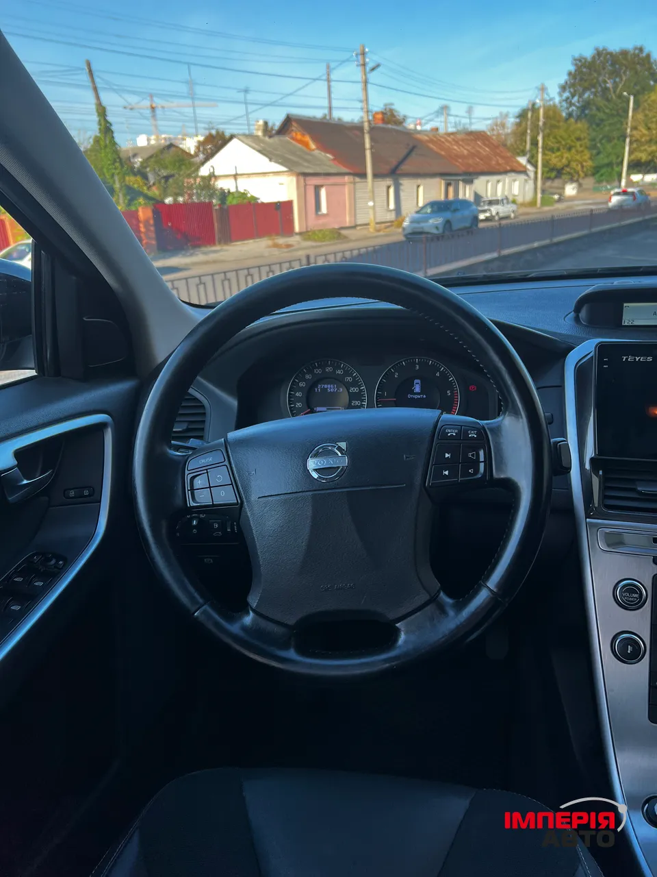 Volvo XC60 - фото 16