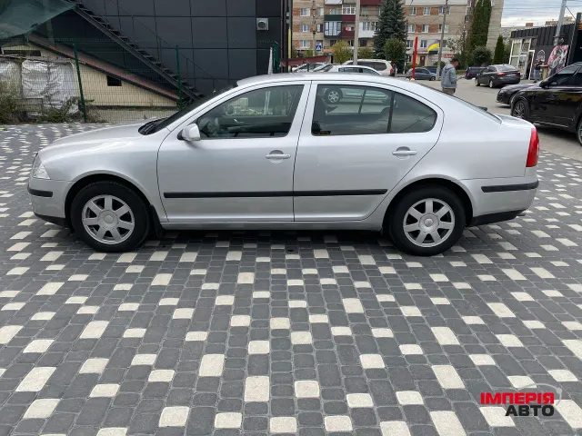 Skoda Octavia - фото 2