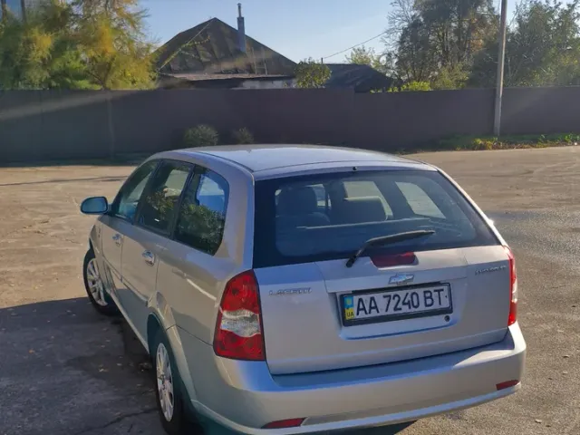 Chevrolet Lacetti - фото 3