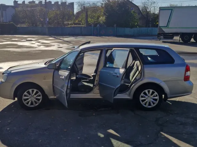 Chevrolet Lacetti - фото 5