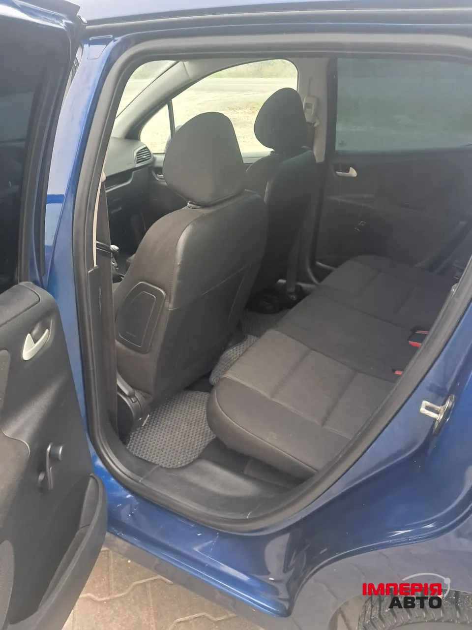 Peugeot 207 - фото 6