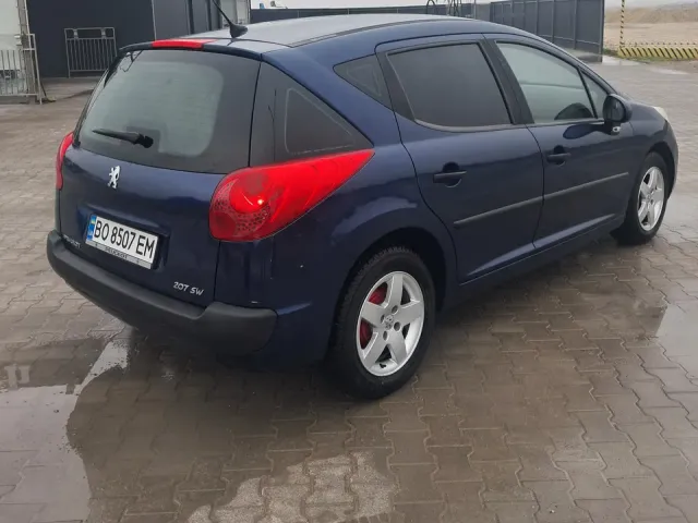 Peugeot 207 - фото 3