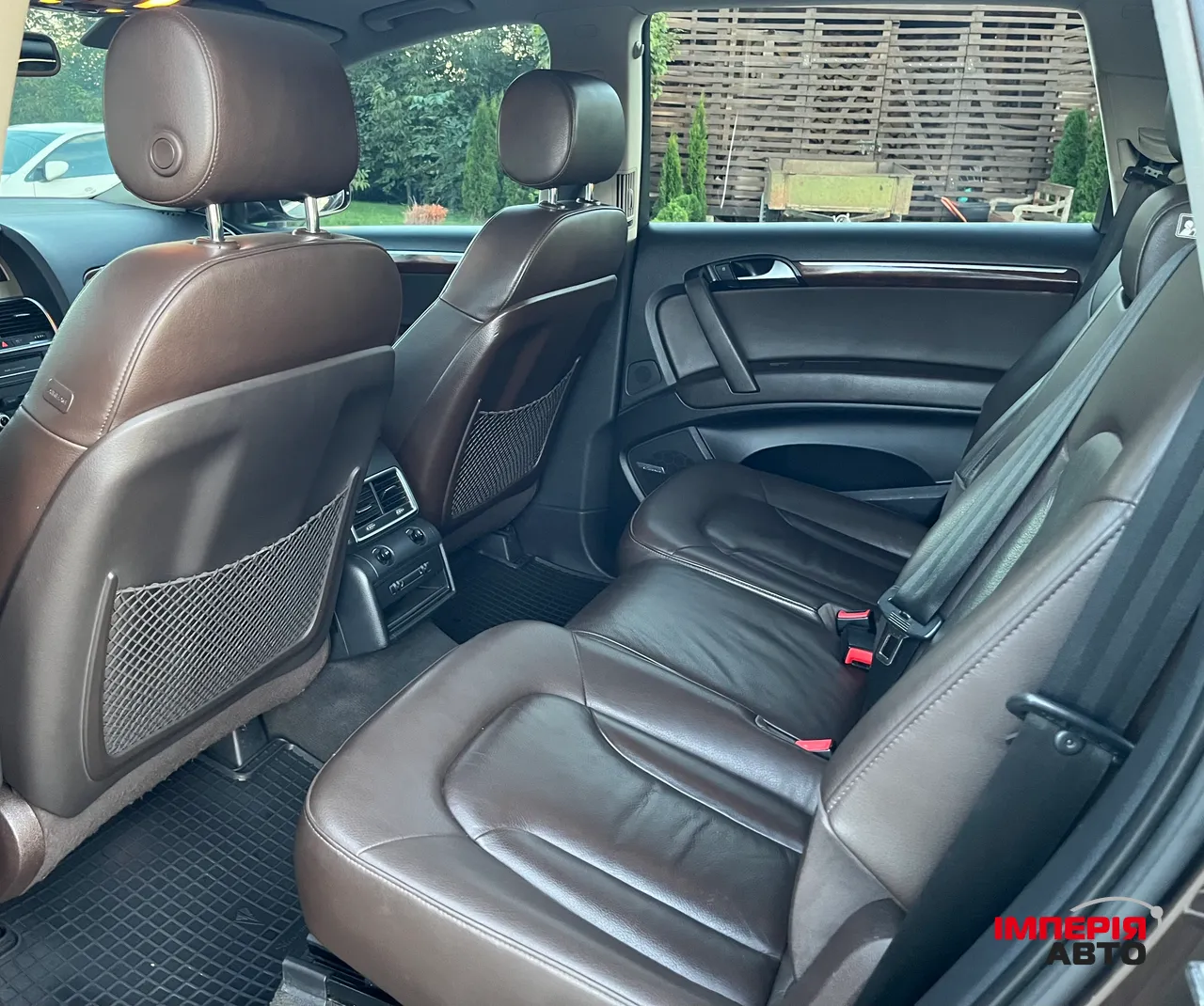 Audi Q7 - фото 9